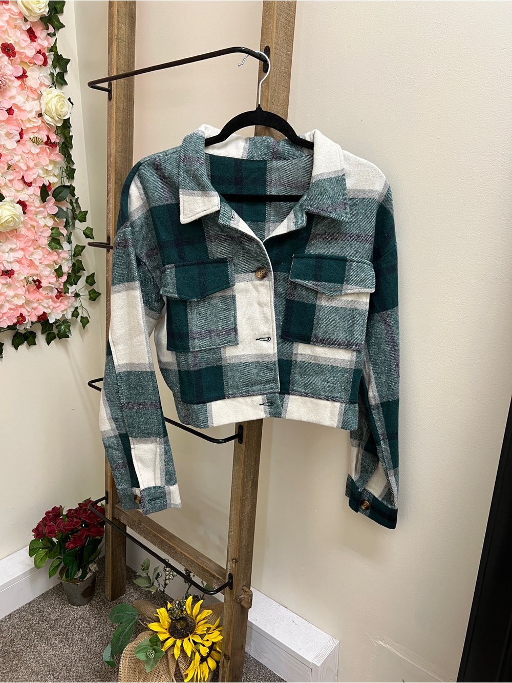 Plaid Cropped Shacket Jacket - Green & Cream